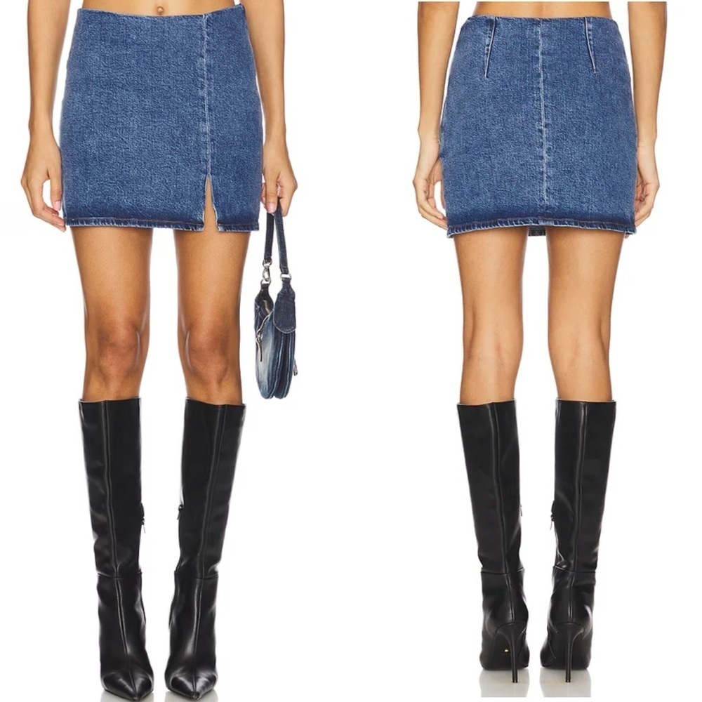 Good American Denim Mini Skirt in Blue Size 12/31